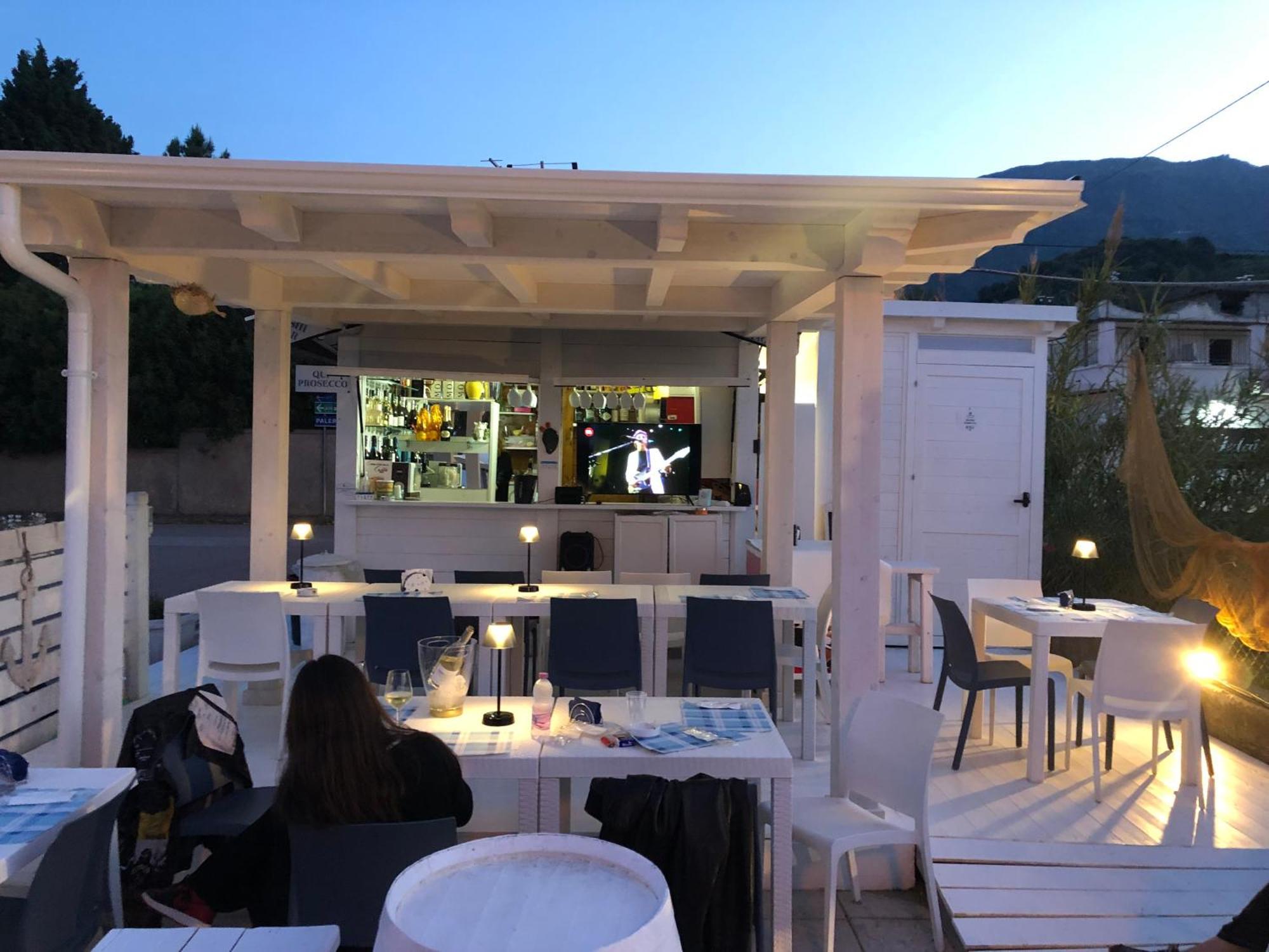 B&B Xenia Патти Экстерьер фото