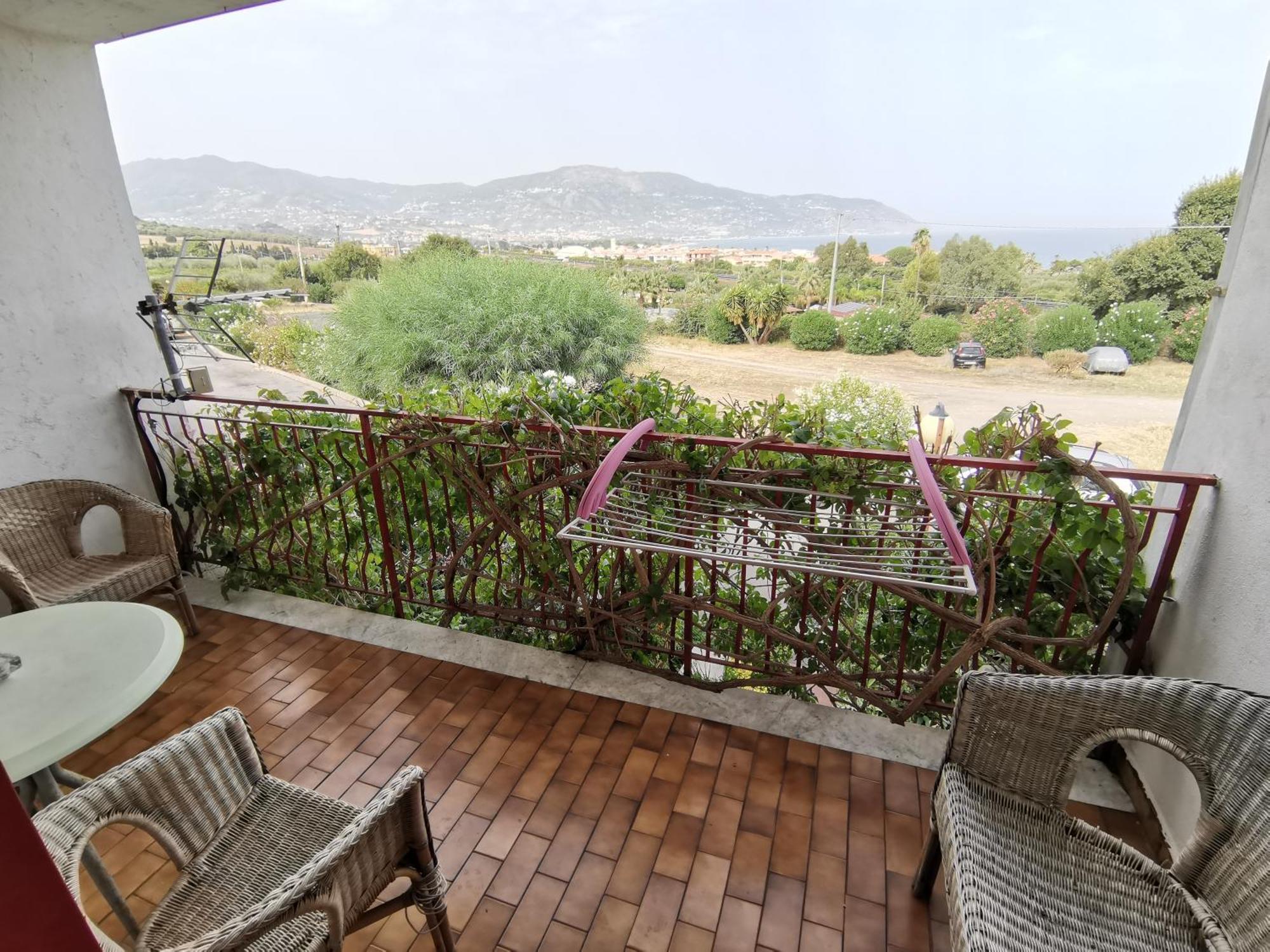 B&B Xenia Патти Экстерьер фото