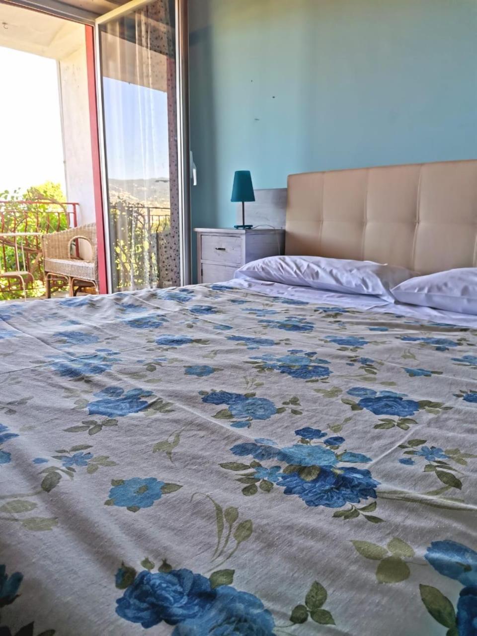 B&B Xenia Патти Экстерьер фото